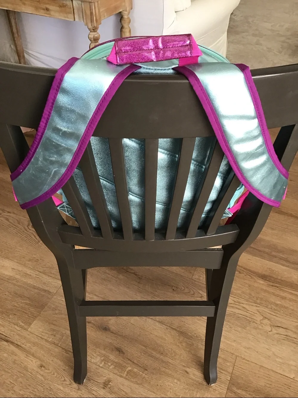 Large!! 2014 RARE Disney Store Frozen senior backpack Anna and Elsa